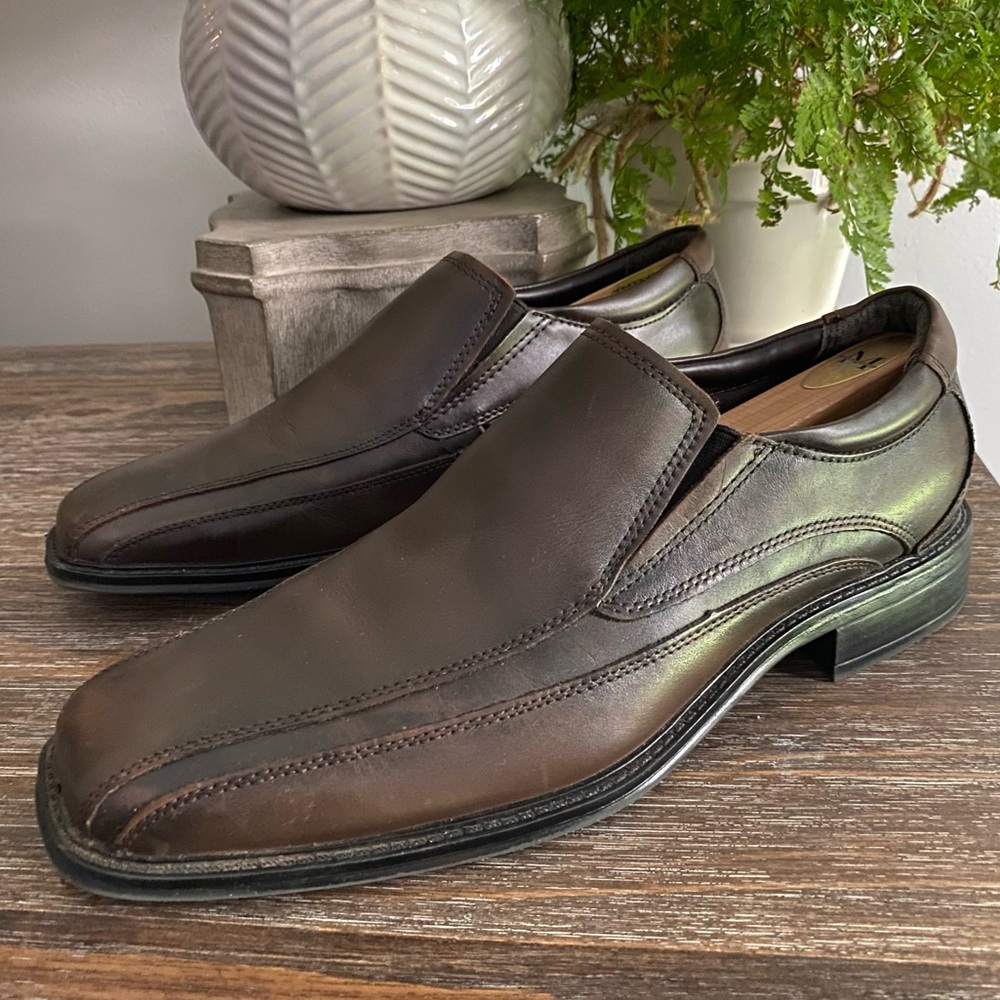 Dockers Men’s 9 M Slip On Loafers Casual‎ Shoes Brown Leather Low Top - Picture 2 of 10